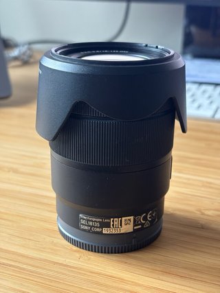 Objetivo Sony E 18-135mm