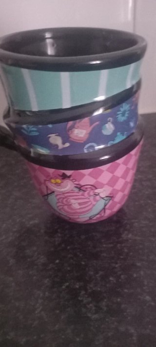 Tetera y taza Alicia en el país de las maravillas