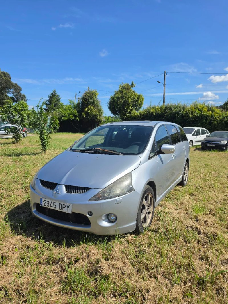 Mitsubishi Grandis 2005 - foto 1