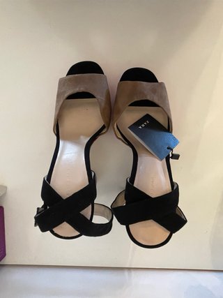 Sandalias tobillo tacón