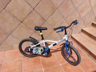 Bicicleta Infantil Btwin Blanca y Azul