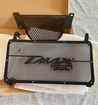 TMAX 560 Yamaha Rejilla Radiador