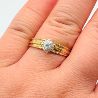Solitario de oro de 18k circonita, 3.2 g, T-22.