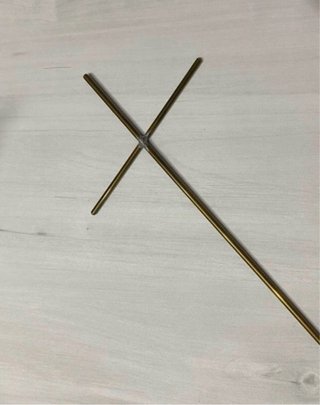 CRUZ DE METAL PARA NIÑO JESÚS / SANTO