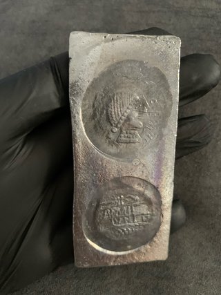 Lingote de plomo con sello de moneda Obulco