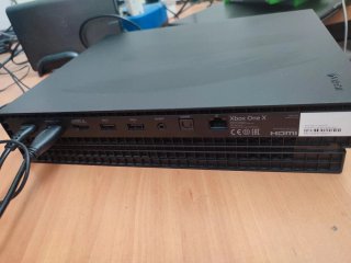 Consola Xbox One X Nera