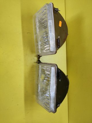 FAROS DELANTEROS SAVA (ADAPTABLES SEAT 124)