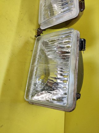 FAROS DELANTEROS SAVA (ADAPTABLES SEAT 124)