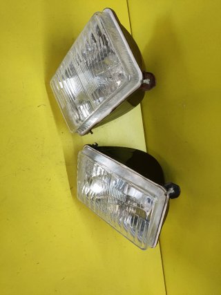FAROS DELANTEROS SAVA (ADAPTABLES SEAT 124)