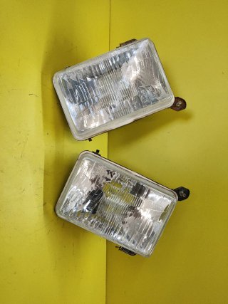 FAROS DELANTEROS SAVA (ADAPTABLES SEAT 124)