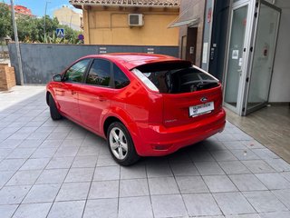 Ford Focus 5P 2008 1.6i 100CV ¡AUTOMATICO! 52.000!