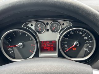 Ford Focus 5P 2008 1.6i 100CV ¡AUTOMATICO! 52.000!