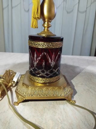 Lampada da sala oro e rosso