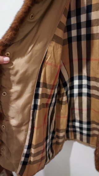 Chaqueta Burberry Beige de seda