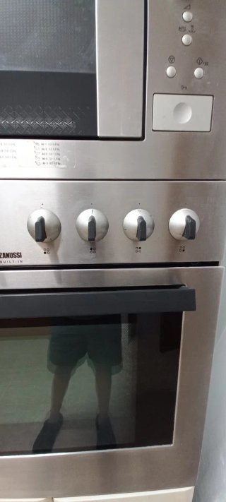 Conjunto Horno y Microondas Zanussi