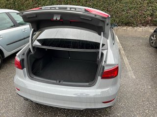 Audi A3 limusine Sportback 2.0 TDI S line- 2017