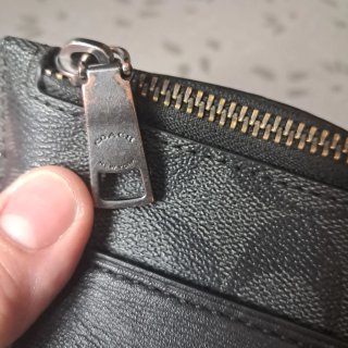 Bolso Clutch Coach Negro/Gris
