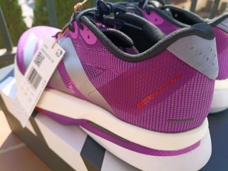 Scarpe da corsa Adidas Adizero Boston 13 nuove