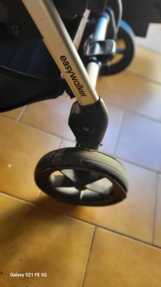 Regalo carrito de bebé con capazo
