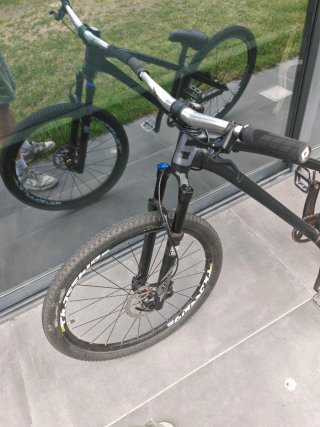 Bicicleta Dirt Jump a piezas