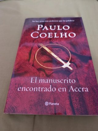 Tres títulos de Paulo Coelho