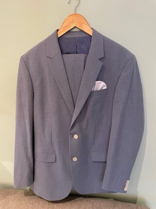 Traje de boda gris azulado