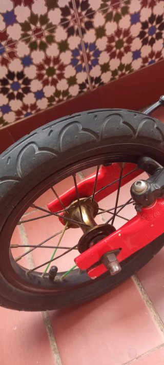 Bici Equilibrio Frog Tadpole 12 Roja