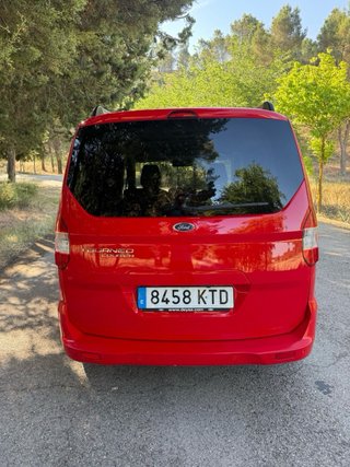 Ford Transit Courier 2020