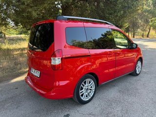 Ford Transit Courier 2020