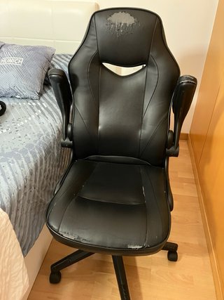Silla de oficina negra