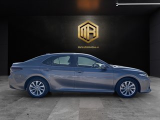 Camry 2.5 220H Advance sedán 160kW