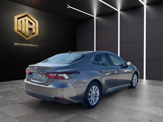 Camry 2.5 220H Advance sedán 160kW
