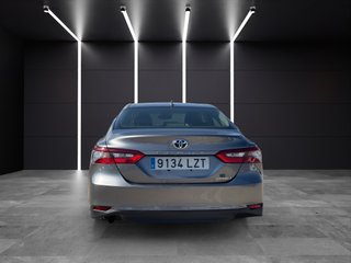 Camry 2.5 220H Advance sedán 160kW