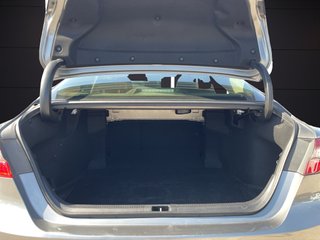 Camry 2.5 220H Advance sedán 160kW