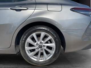 Camry 2.5 220H Advance sedán 160kW