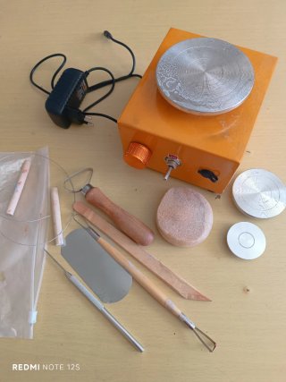 Mini torno para cerámica + accesorios