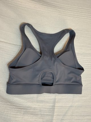 Top deportivo On Running gris talla S