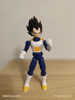 Figura Vegeta Dragon Stars Series