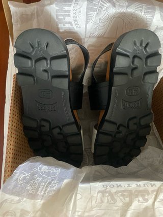 Sandalias Camper modelo Brutus Negras y Blancas