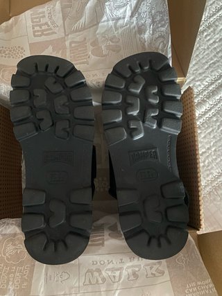 Sandalias Camper modelo Brutus Negras y Blancas