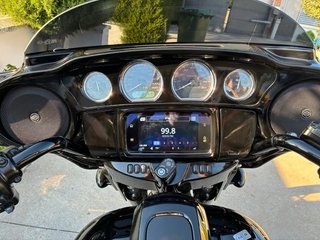 Harley-Davidson Negra Cruiser/Touring