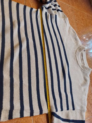 Jersey Oysho rayas beige y negro Talla única