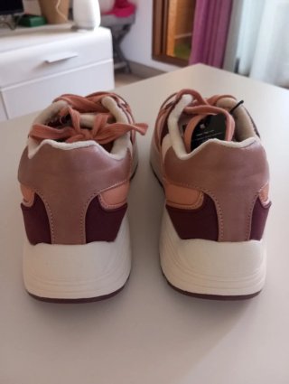 Zapatillas Only mujer rosa y beige