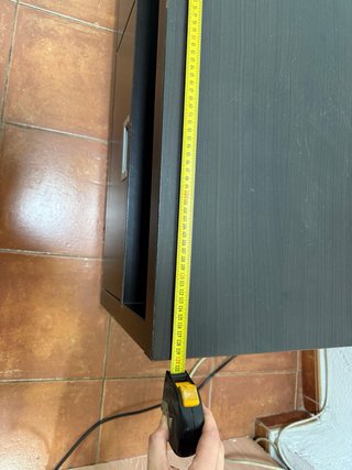 Mueble TV marrón y blanco