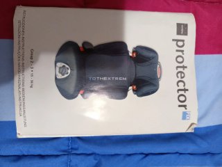 Silla coche Isofix roja y gris