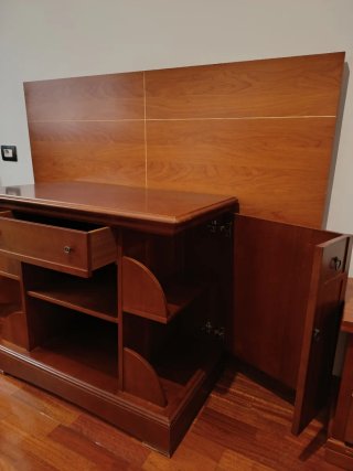 Mueble TV madera marrón