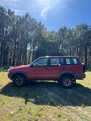 Nissan Terrano II 1998