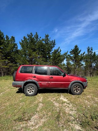 Nissan Terrano II 1998