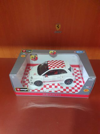 Fiat 500 Abarth Bburago scala da 1/18