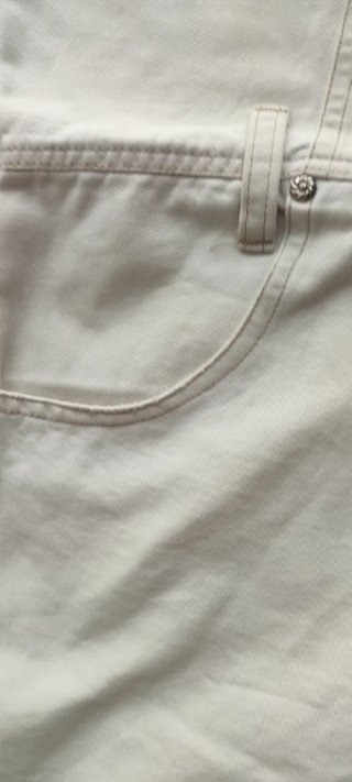 Mono corto beige MAGAN Talla M